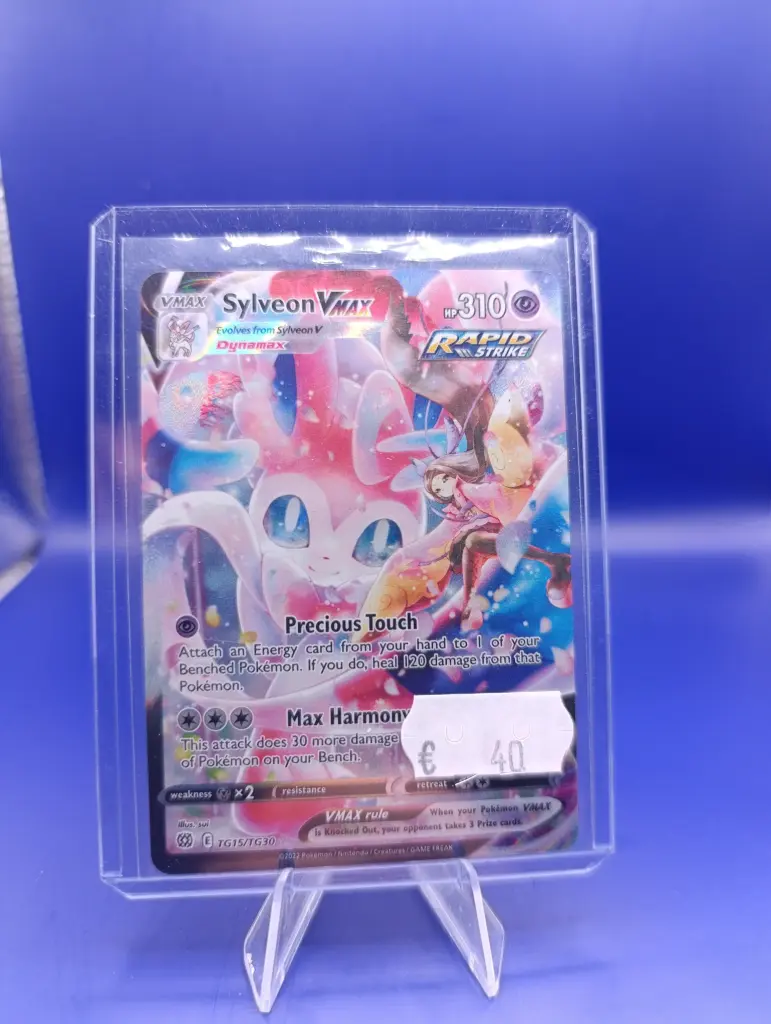 Sylveon VMAX (BRS TG15) 